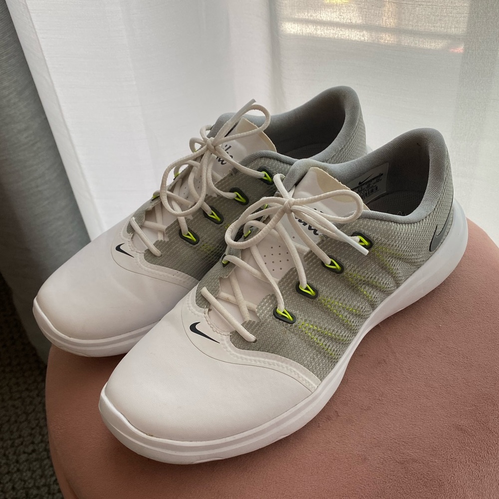 Nike women’s golf shoes size 7